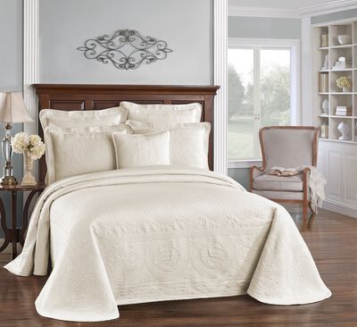 Historic Charleston King Charles Lightweight Cotton Matelasse Quilted Bedspread, Ivory