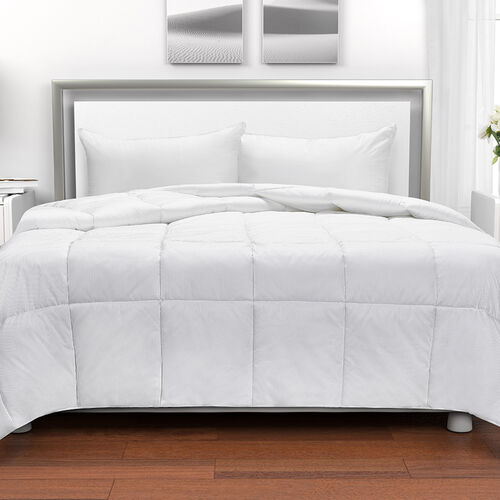 Live Comfortably® Modern Classics 600TC 100% Cotton Dobby Stripe Down Alternative Comforter Twin